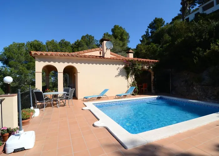 Вилла Cala Moreta 44 *